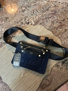 New with tags Tutilo travel waist bag navy